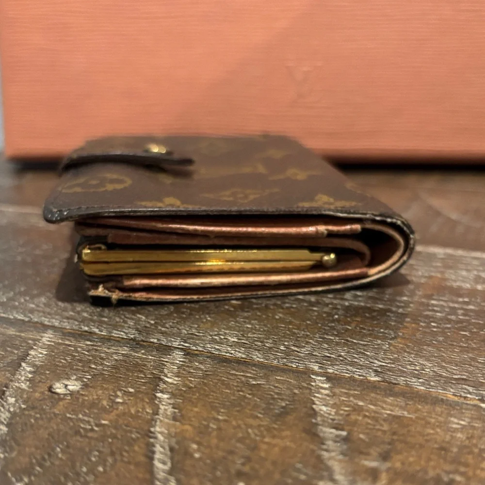 Louis Vuitton Vintage Monogram Kisslock Wallet (c. 1998)